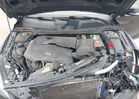 2017 Infiniti Qx30 Premium z USA, uszkodzony, nr VIN SJKCH5CP3HA026770